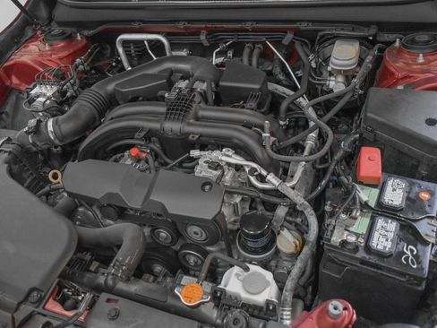 Used 2017 Subaru Outback 2.5i Premium image 8