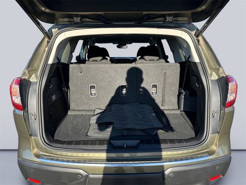 Certified 2024 Subaru Ascent Premium w/ Convenience Package image 16