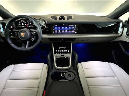 New 2026 Porsche Cayenne Coupe AWD/4WD image 14