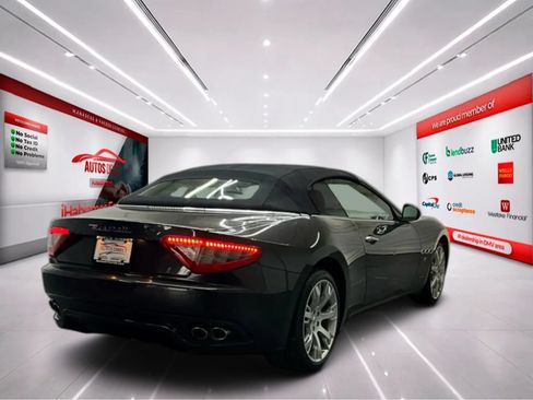 Used 2015 Maserati GranTurismo Convertible RWD image 8