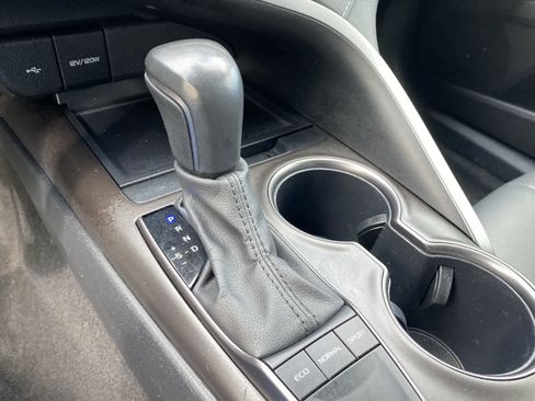 Used 2024 Toyota Camry SE FWD image 31