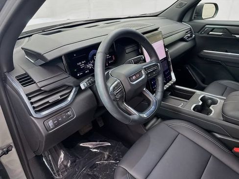 Used 2026 GMC Acadia Elevation w/ Elevation Premium Package AWD/4WD image 11