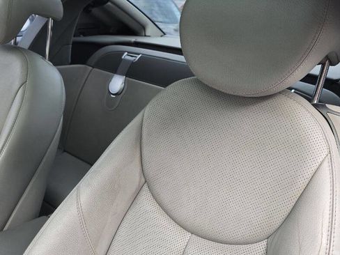 Used 2007 Mercedes-Benz SL 550 w/ AMG Sport Pkg image 24