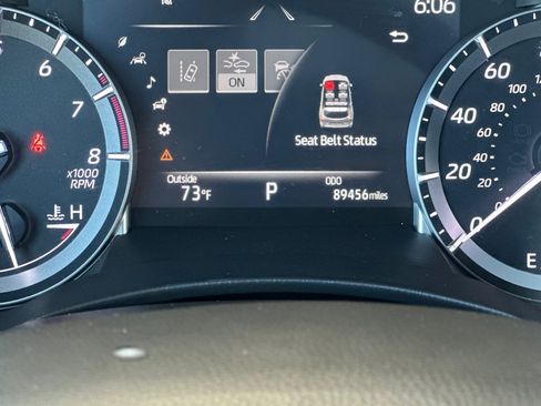 Used 2021 Toyota Highlander Platinum image 26