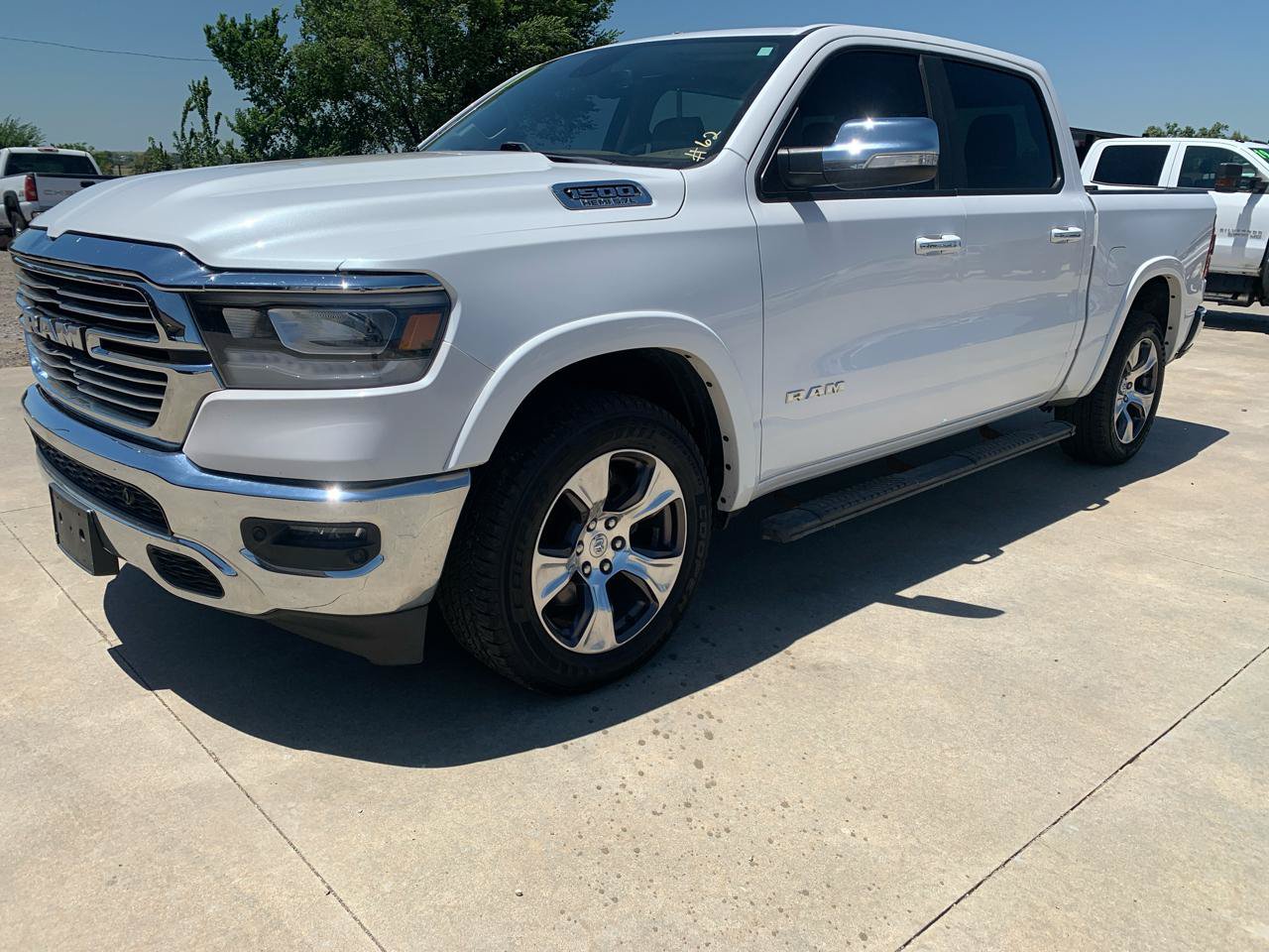 Used 2019 RAM 1500 Laramie AWD/4WD image 3