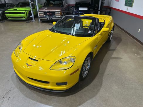 Used 2011 Chevrolet Corvette Grand Sport w/ Preferred Equipment Group image 37