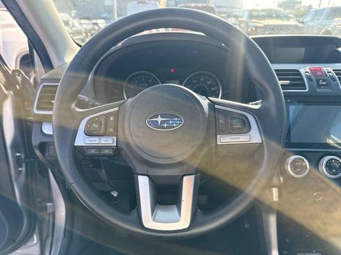 Used 2017 Subaru Forester 2.5i Premium w/ All-Weather Package AWD/4WD image 3