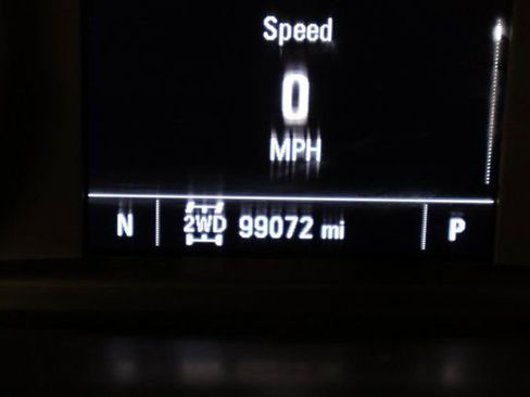 Used 2020 Chevrolet Silverado 1500 Custom w/ Custom Value Package image 12