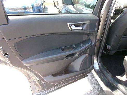 Used 2019 Ford Edge SE AWD/4WD image 15
