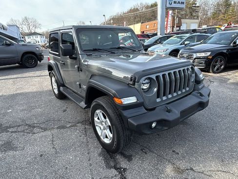 Used 2020 Jeep Wrangler Sport image 7