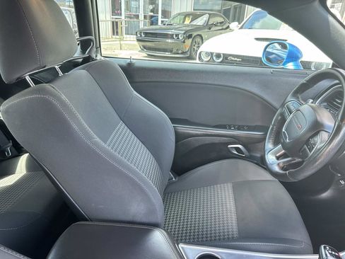 Certified 2019 Dodge Challenger GT w/ Driver Convenience Group image 10