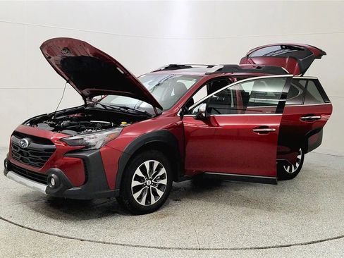 Used 2024 Subaru Outback Touring image 10