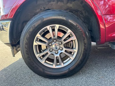 Used 2019 Ford F150 Lariat image 5
