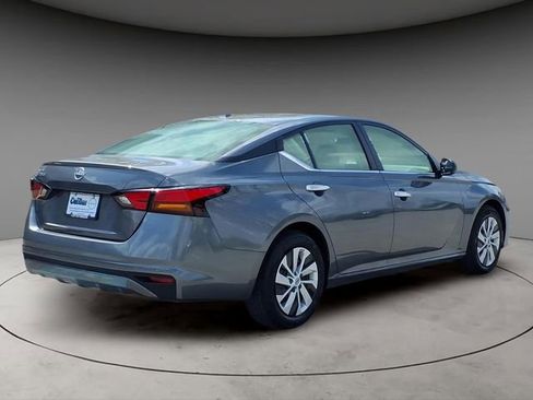 Used 2025 Nissan Altima 2.5 S image 9