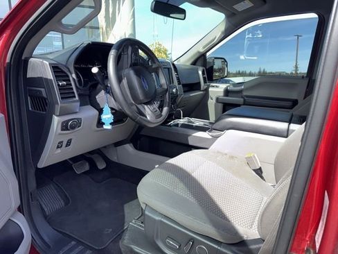 Used 2018 Ford F150 XLT w/ Equipment Group 302A Luxury image 8