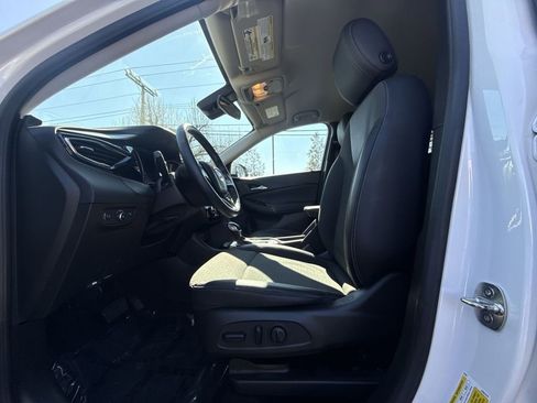 Used 2023 Buick Encore GX Select w/ Sport Touring Package image 13