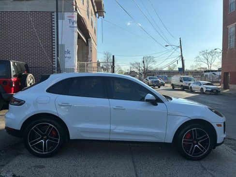 Used 2020 Porsche Macan image 9