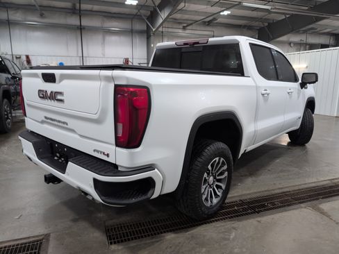 Used 2021 GMC Sierra 1500 AT4 w/ AT4 Value Package image 3