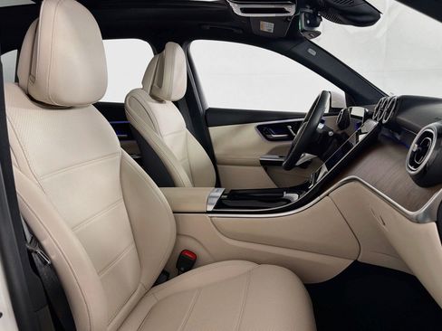 Certified 2026 Mercedes-Benz GLC 300 image 8