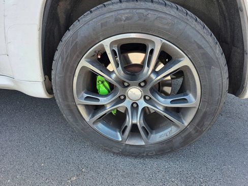Used 2015 Jeep Grand Cherokee SRT AWD/4WD image 9