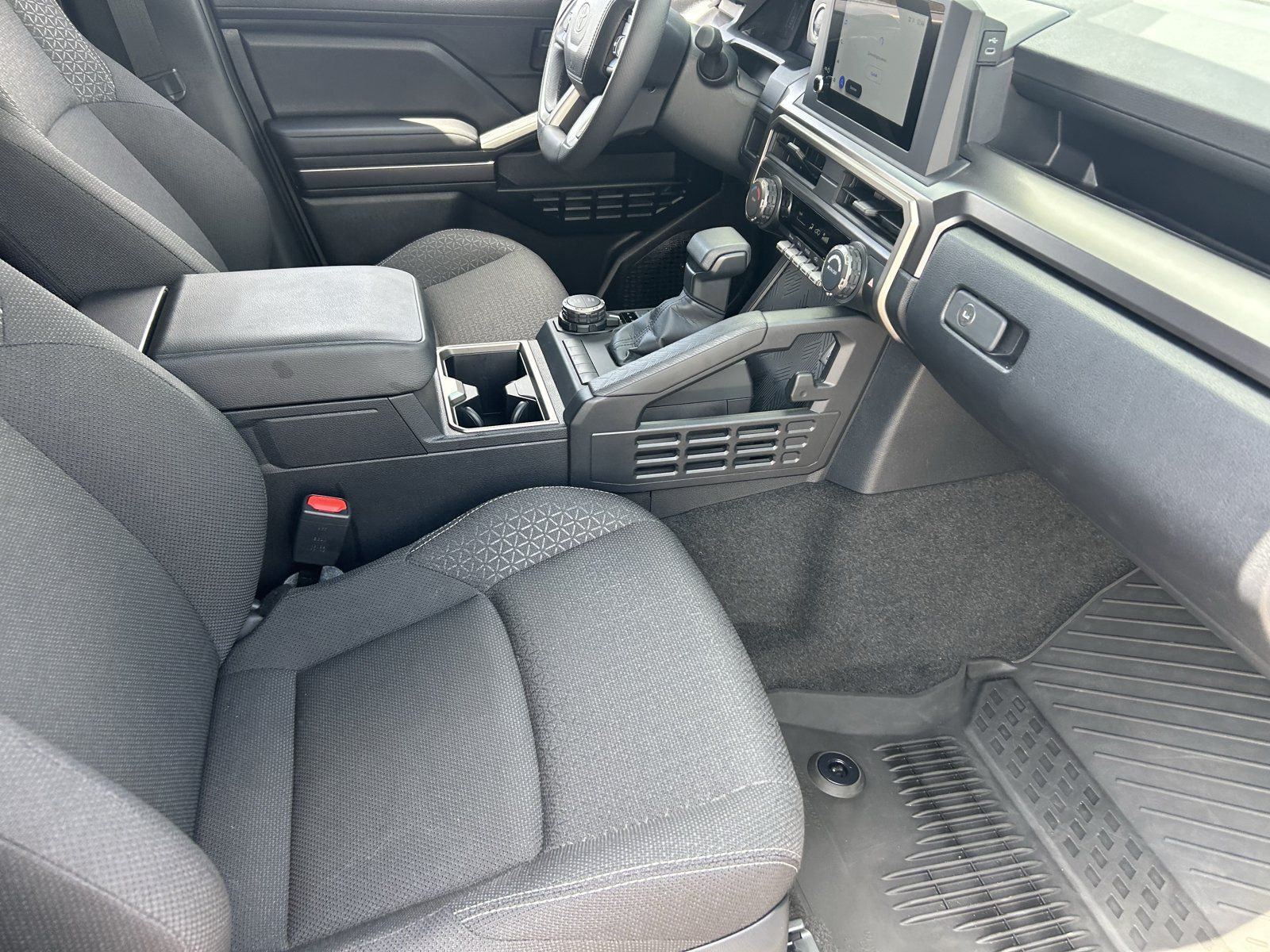 Used 2026 Toyota 4Runner SR5 AWD/4WD image 11