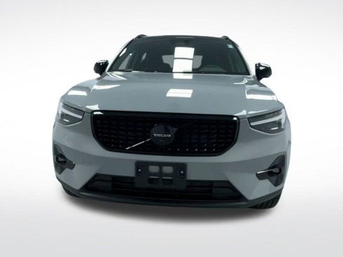 New 2026 Volvo XC40 B5 Ultra w/ Climate Package image 17