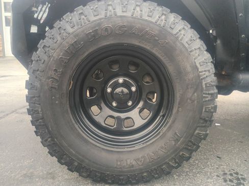 Used 2015 Jeep Wrangler Sport AWD/4WD image 16