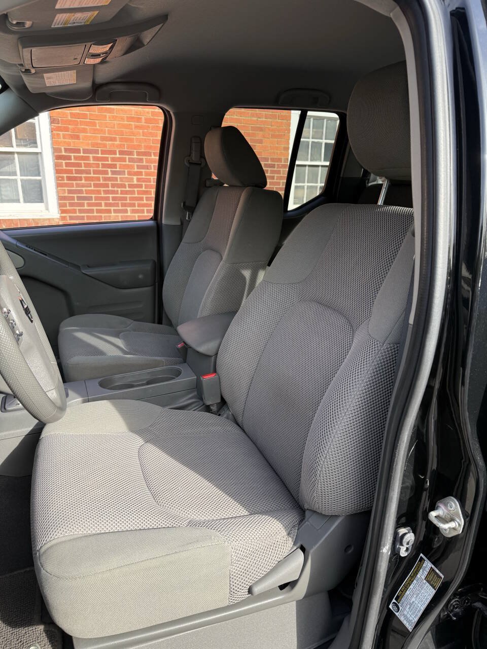 Used 2020 Nissan Frontier SV AWD/4WD image 6