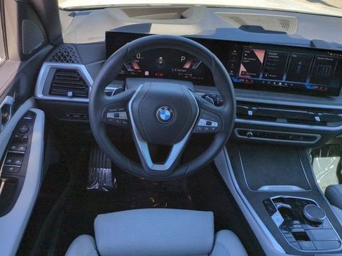 Used 2024 BMW X5 sDrive40i w/ Premium Package image 14