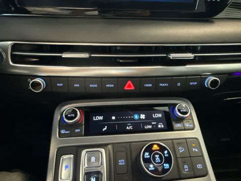 Used 2023 Hyundai Palisade Calligraphy AWD/4WD image 17