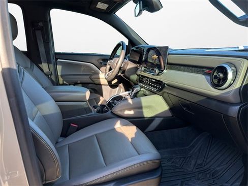 Used 2023 Chevrolet Colorado ZR2 w/ ZR2 Convenience Package III image 15