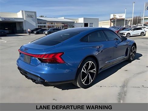 Used 2022 Audi e-tron GT Prestige image 3
