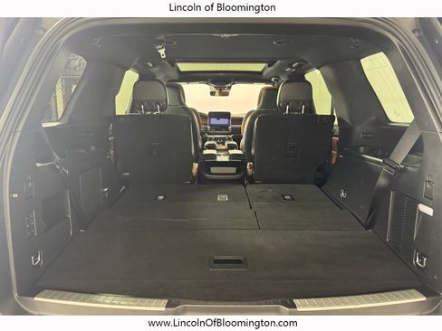 Used 2019 Lincoln Navigator Reserve AWD/4WD image 15
