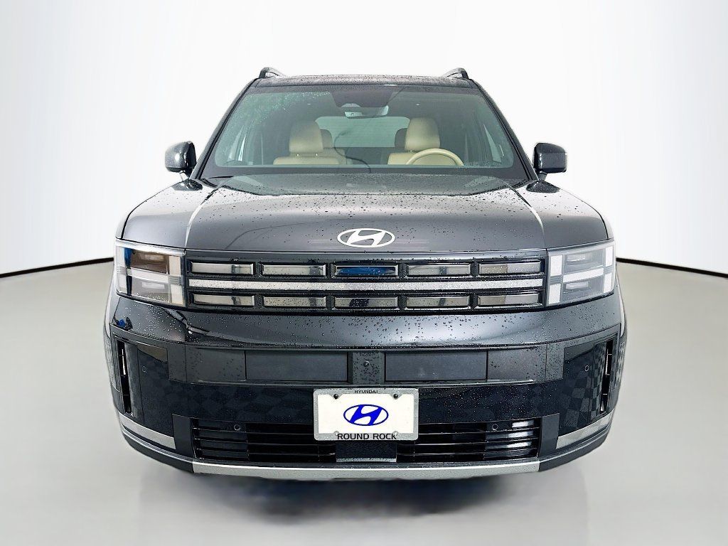 Used 2026 Hyundai Santa Fe Limited FWD image 2