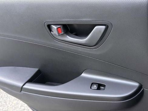 Used 2023 Hyundai Kona SEL image 24