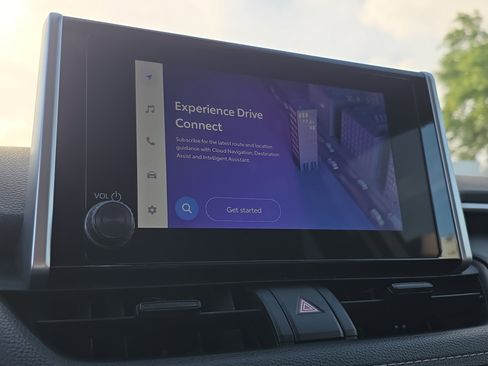 Used 2024 Toyota RAV4 XLE image 33