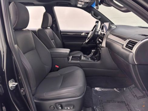 Used 2023 Lexus GX 460 Premium image 16