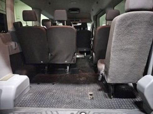 Used 2018 Ford Transit 350 XLT RWD image 11