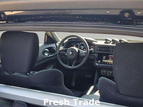 Used 2025 Nissan Z Sport w/ Floor Mat Package image 9