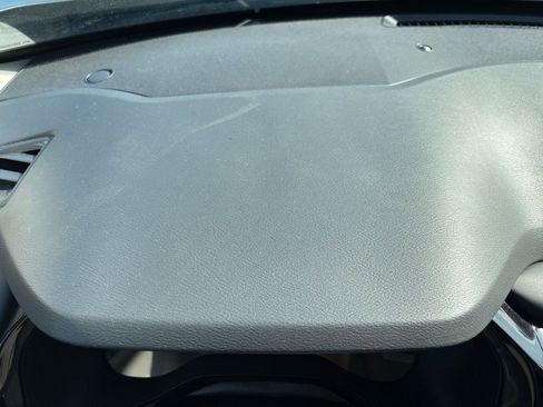 Used 2025 Nissan Pathfinder SV image 36