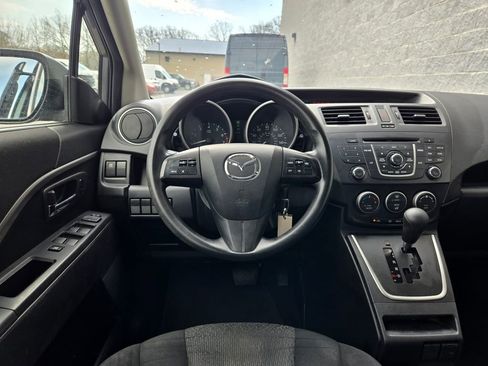 Used 2012 MAZDA MAZDA5 Sport FWD image 31