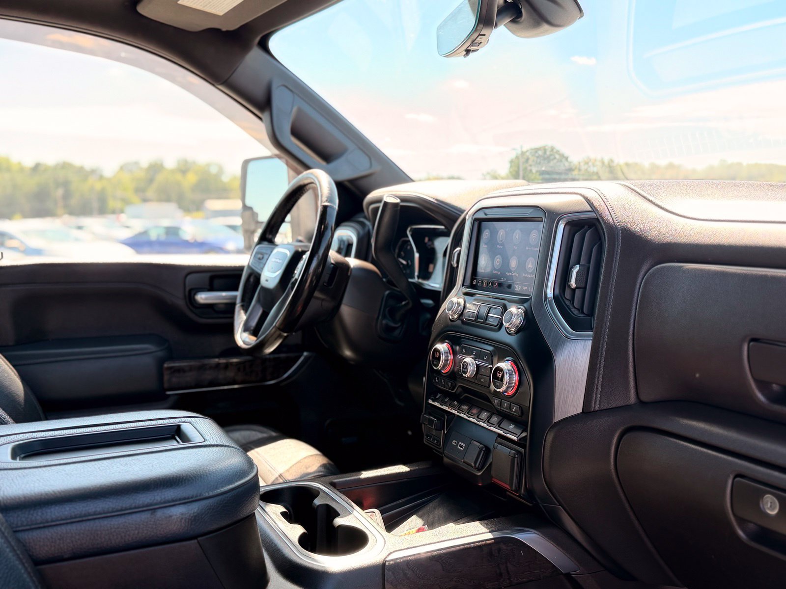 Used 2021 GMC Sierra 3500 Denali w/ Denali Ultimate Package AWD/4WD image 32