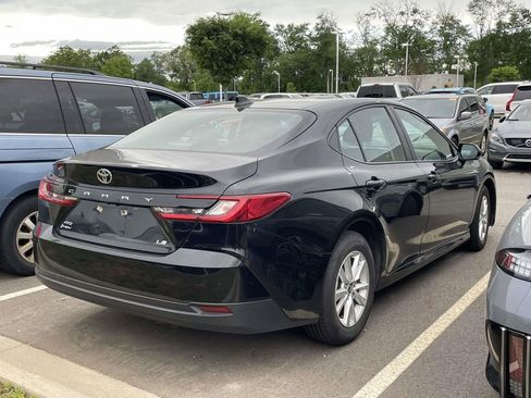 Used 2025 Toyota Camry LE w/ Convenience Package AWD/4WD image 4