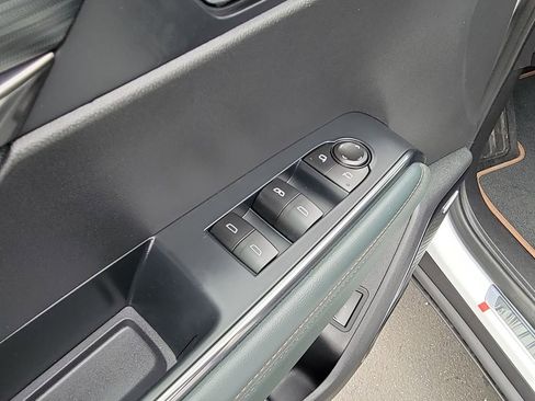 Used 2026 GMC Acadia AT4 w/ Luxury Package image 24