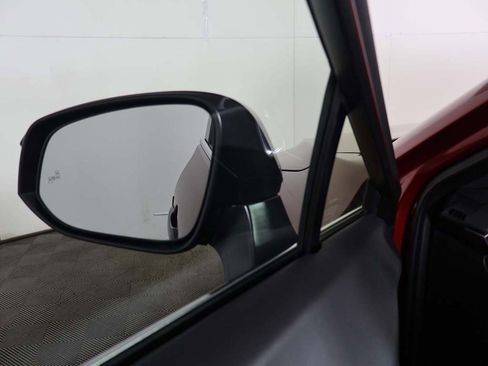 Used 2023 Toyota Venza Nightshade image 33