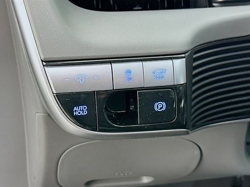Used 2024 Hyundai Ioniq 5 SEL RWD image 17
