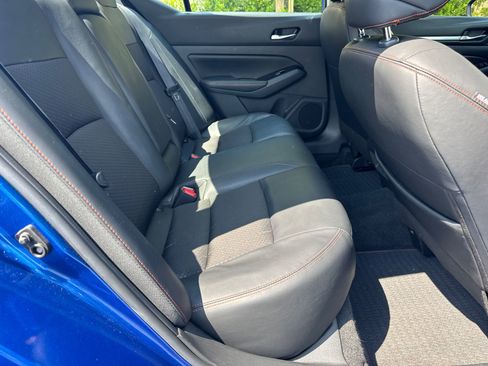Used 2025 Nissan Altima 2.5 SR FWD image 15