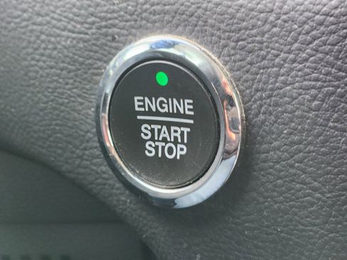 Used 2021 Ford Edge Titanium w/ Equipment Group 301A image 22