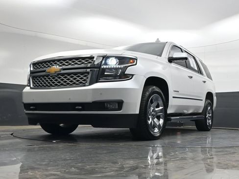 Used 2018 Chevrolet Tahoe LT w/ LT Signature Package AWD/4WD image 24