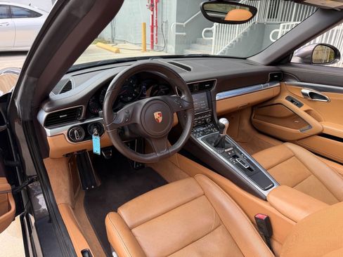 Used 2015 Porsche 911 Targa 4 image 15